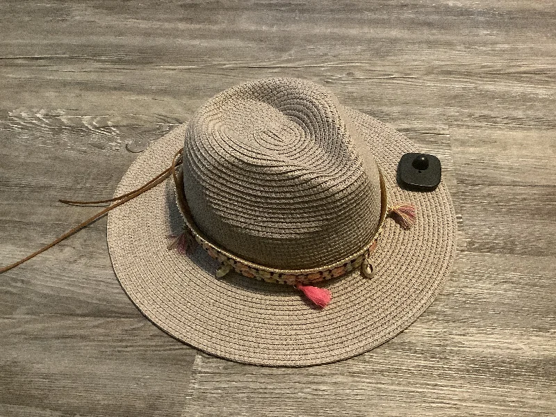 Hat Sun Clothes Mentor