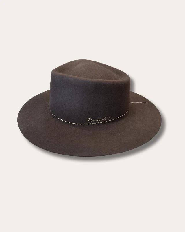 Ulysse "nantucket" Embroidery Hat In Chocolate