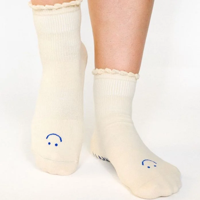 Happy Ankle Grip Socks - Macadamia (Barre/Pilates)